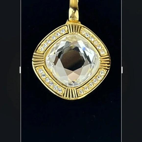 Vintage Swarovski Pendant Gold Tone Clear Crystal Cabochon Center Signed SAL - Picture 2 of 2